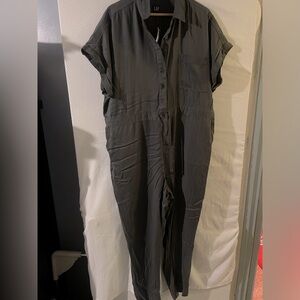 Gap jumpsuit